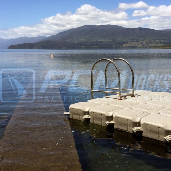 pcm docks balsa con escalera muelle flotante