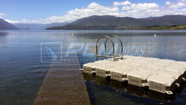 Venta y alquiler de muelles flotantes con accesorios pcm docks balsa con escalera muelle flotante